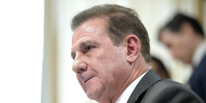 Caiado no PSD empareda Vanderlan e aponta em sinal fechado para a reeleição